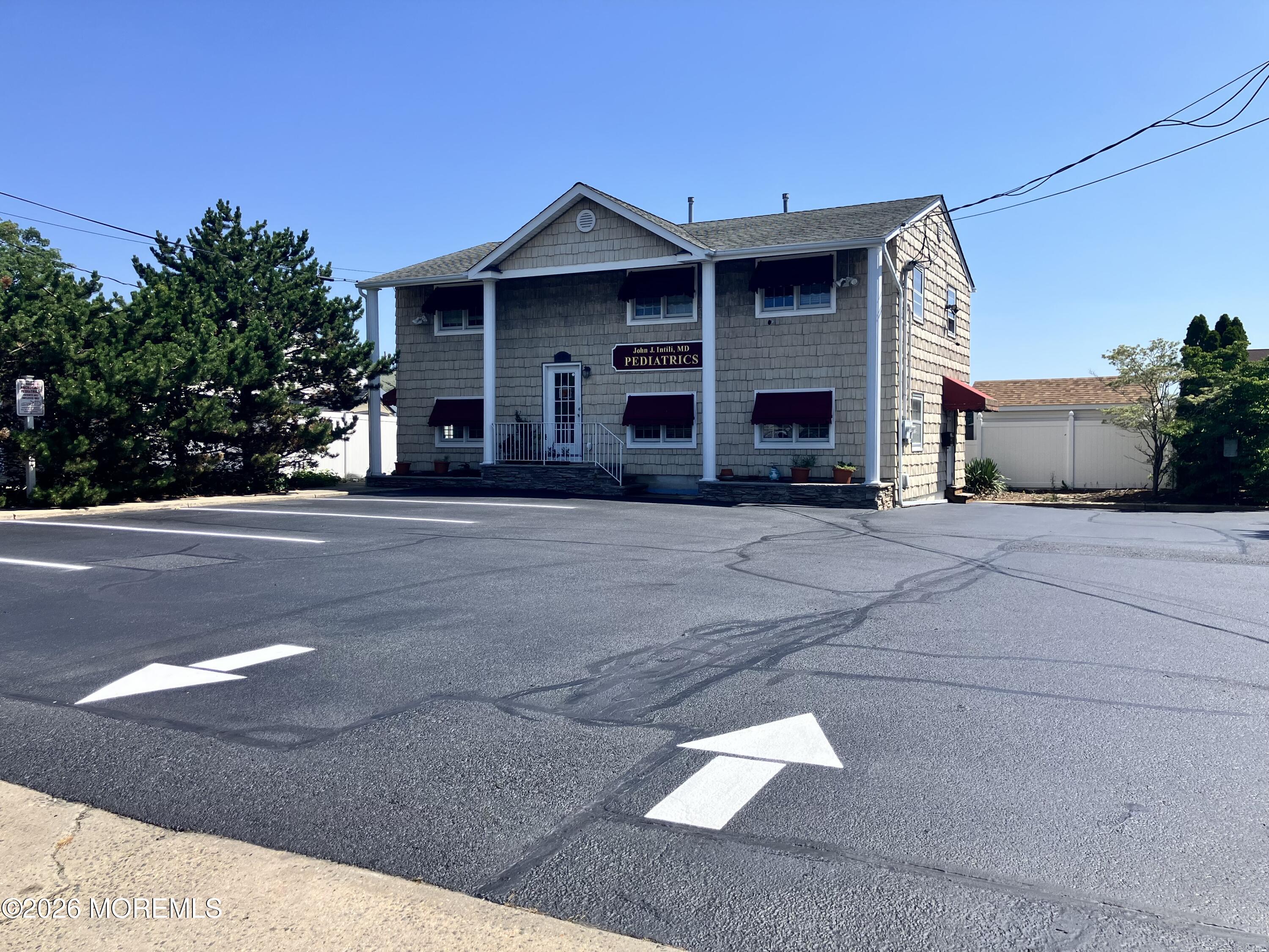 751 Fischer Boulevard