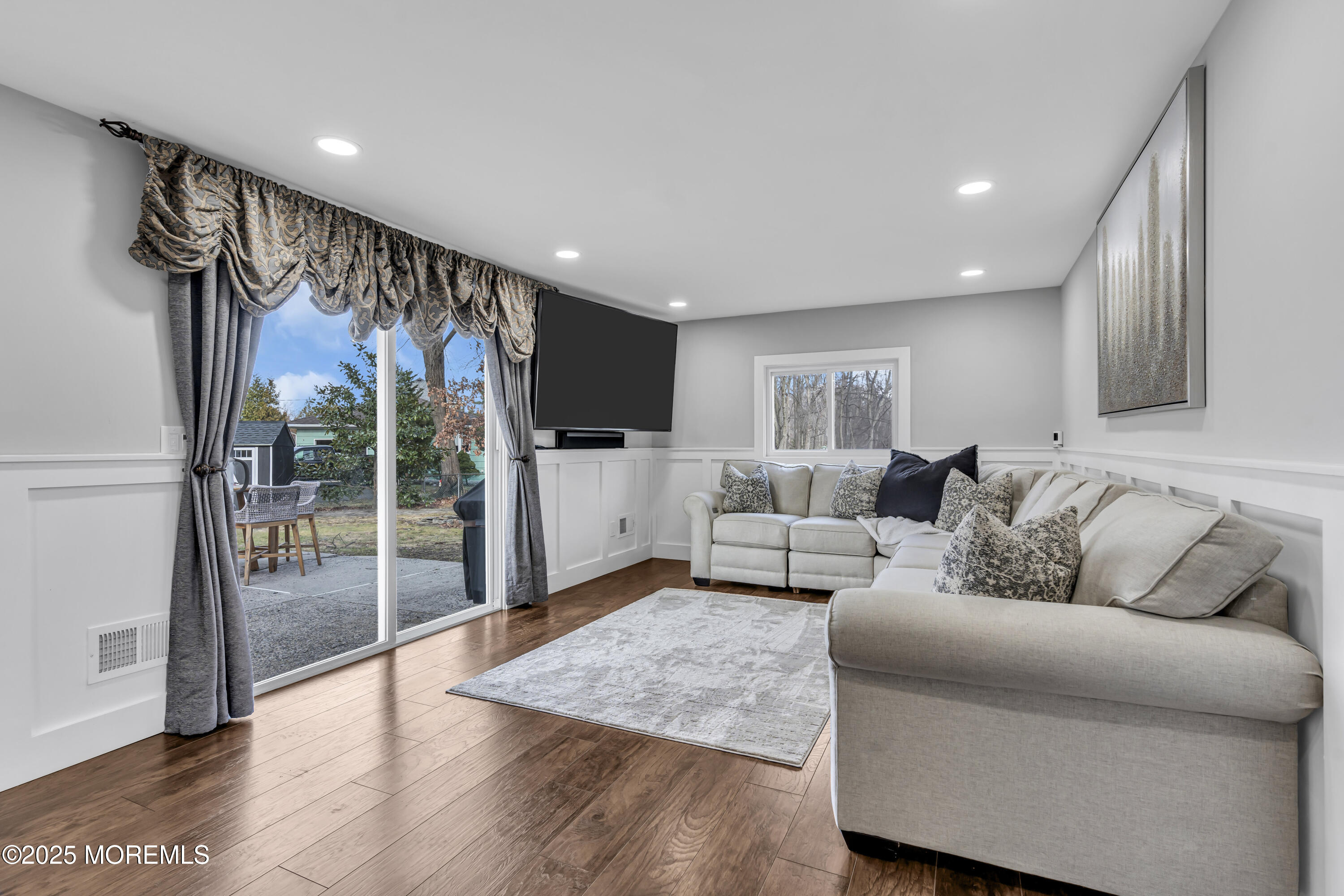 27 Hamilton Avenue, Morganville, New Jersey image 17