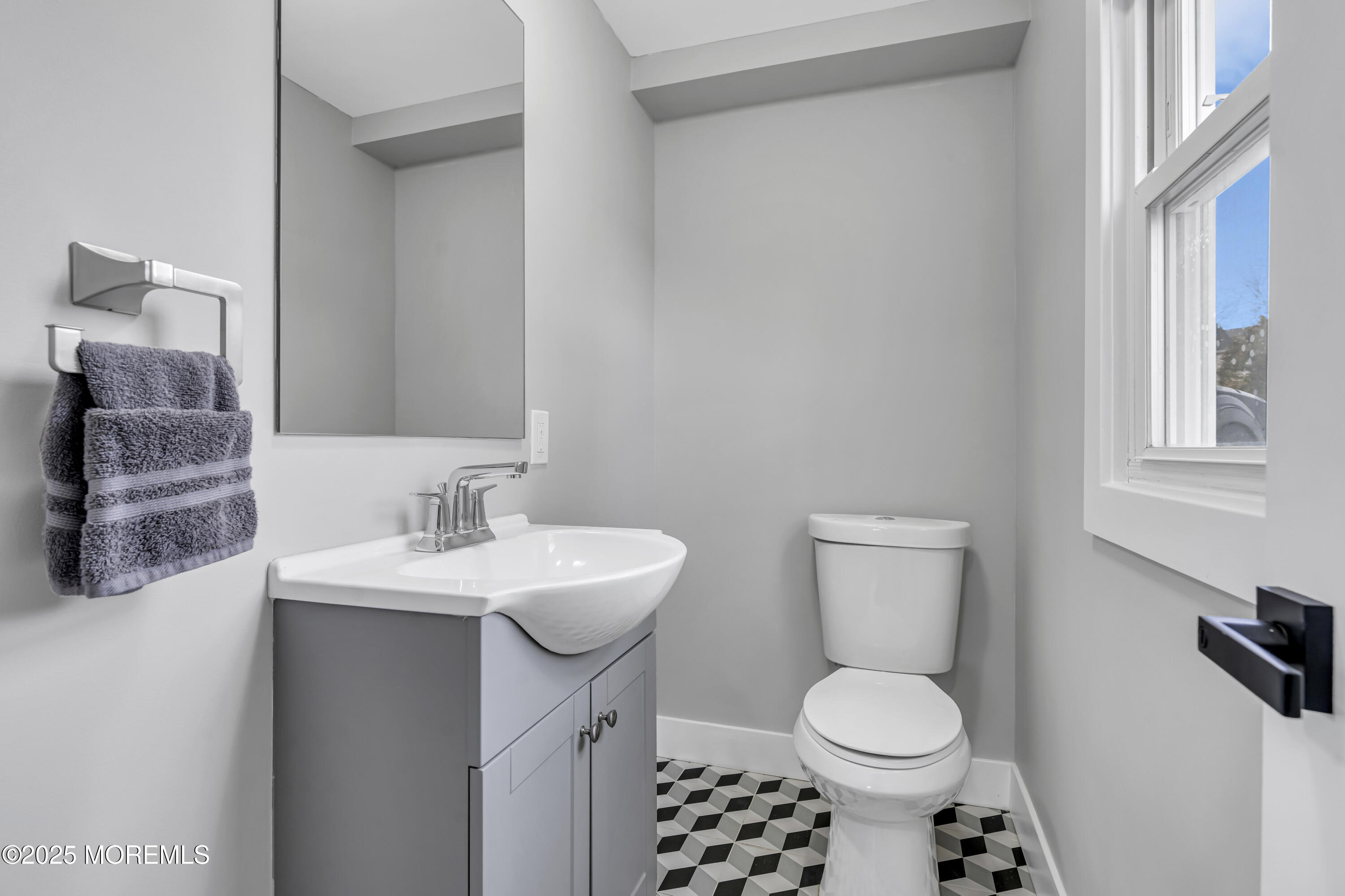 27 Hamilton Avenue, Morganville, New Jersey image 21
