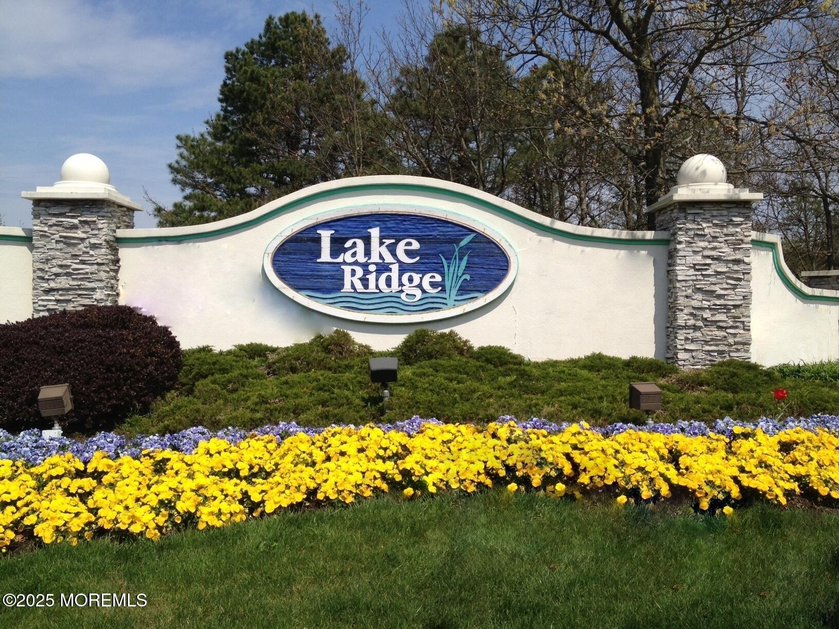 2715 Meadow Lake Drive, Toms River, New Jersey image 41