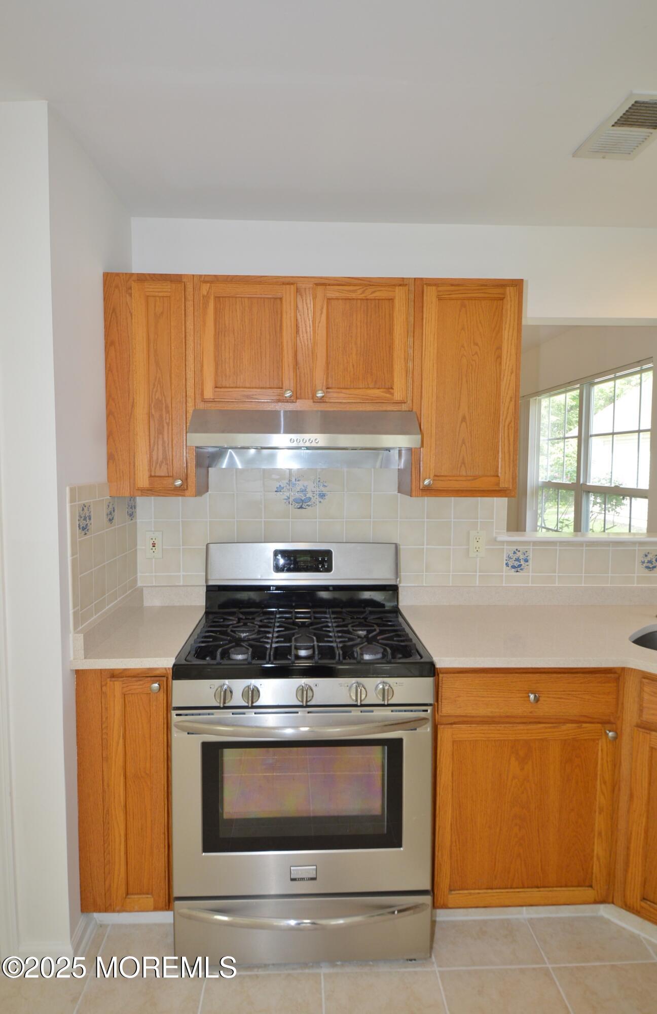 2715 Meadow Lake Drive, Toms River, New Jersey image 8