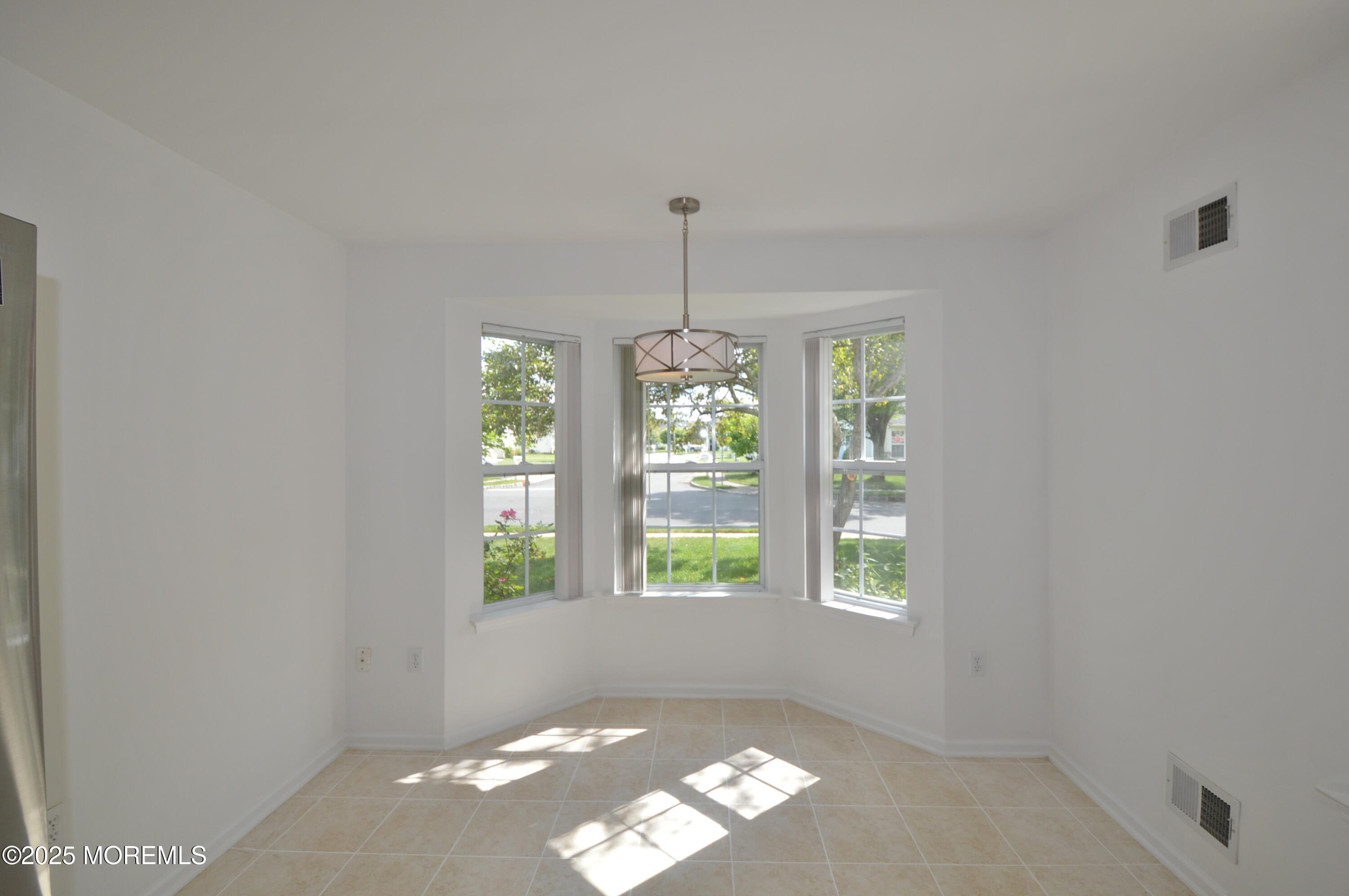 2715 Meadow Lake Drive, Toms River, New Jersey image 11