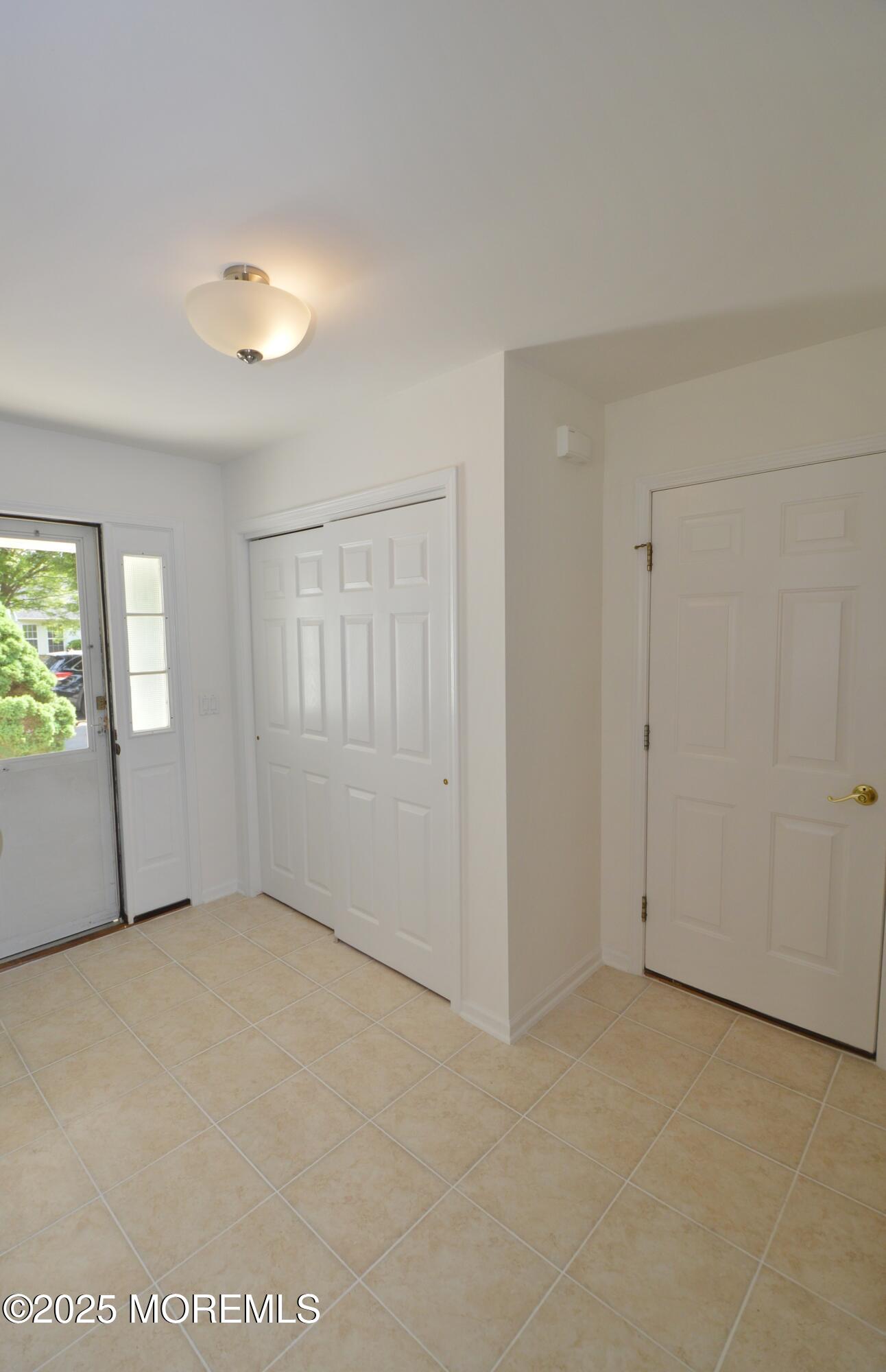 2715 Meadow Lake Drive, Toms River, New Jersey image 4
