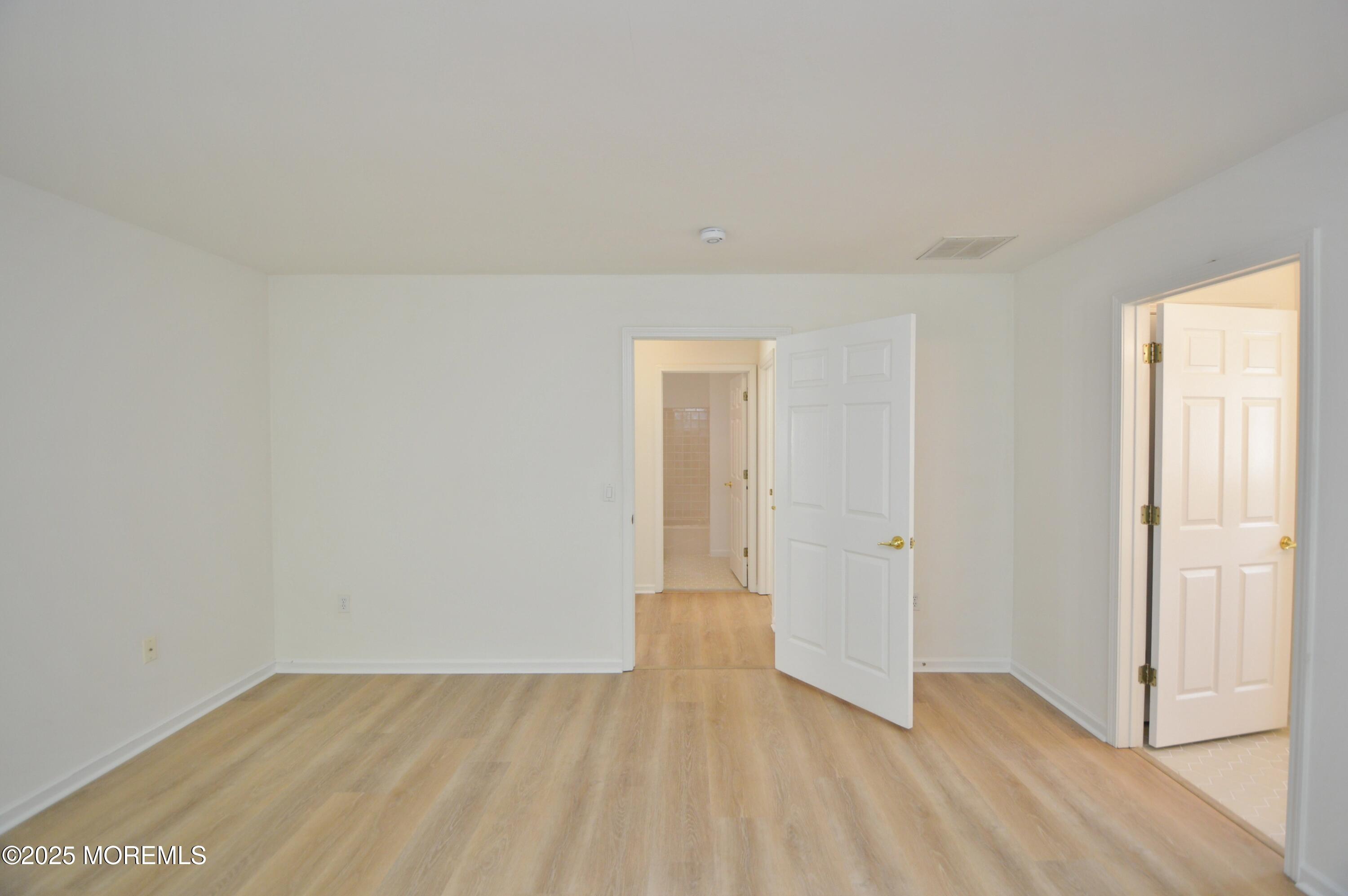 2715 Meadow Lake Drive, Toms River, New Jersey image 24