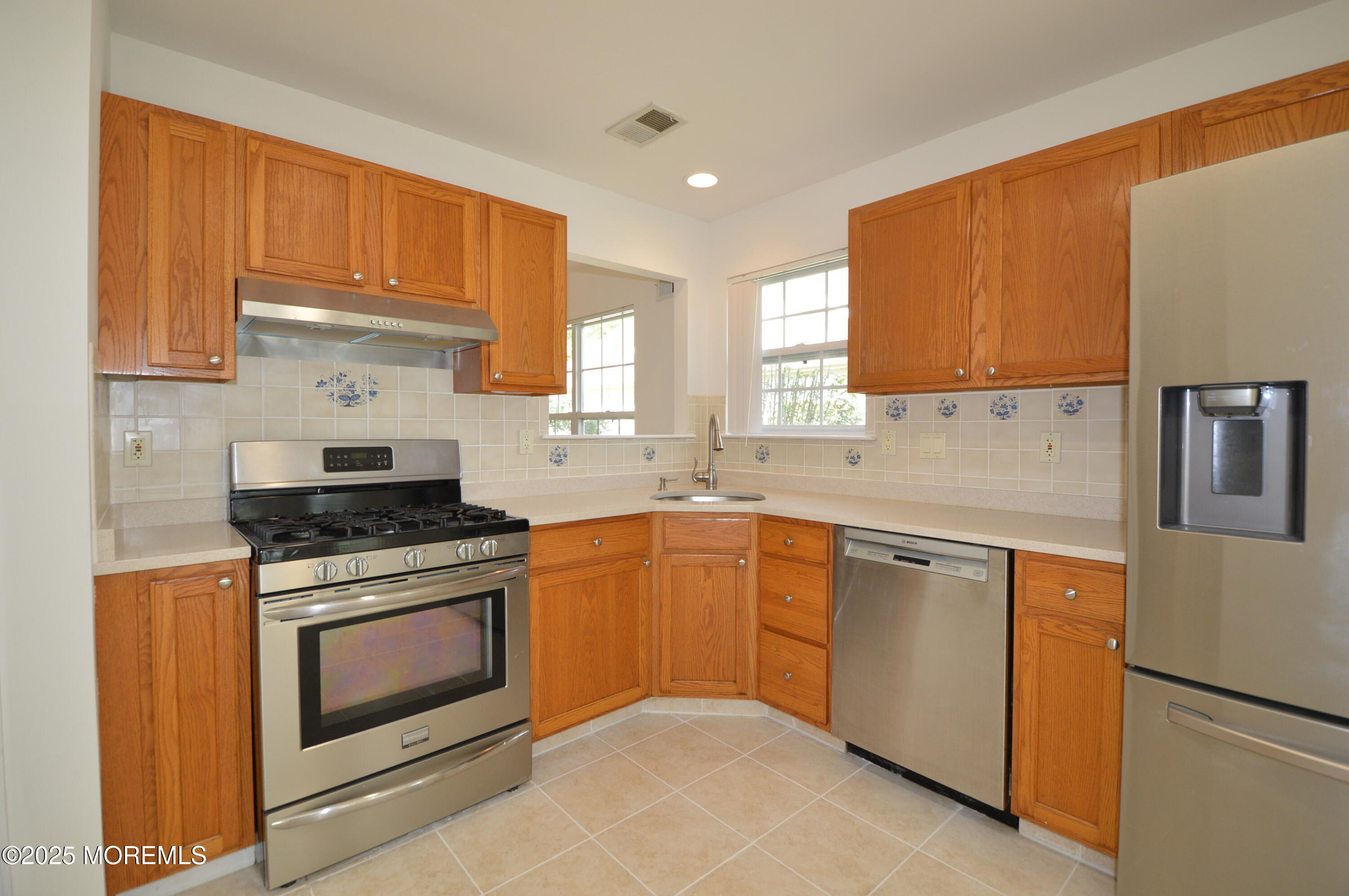 2715 Meadow Lake Drive, Toms River, New Jersey image 9