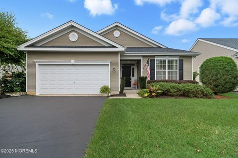 Photo of 23 Silver Lake Drive, Barnegat, NJ 08005 (MLS # 22531497)