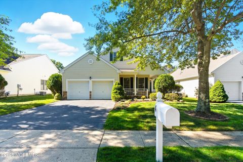 Photo of 4 Magnolia Court, Ocean Twp, NJ 07712 (MLS # 22530610)