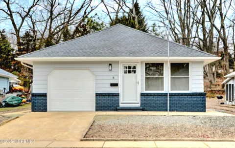MLS: 22506329