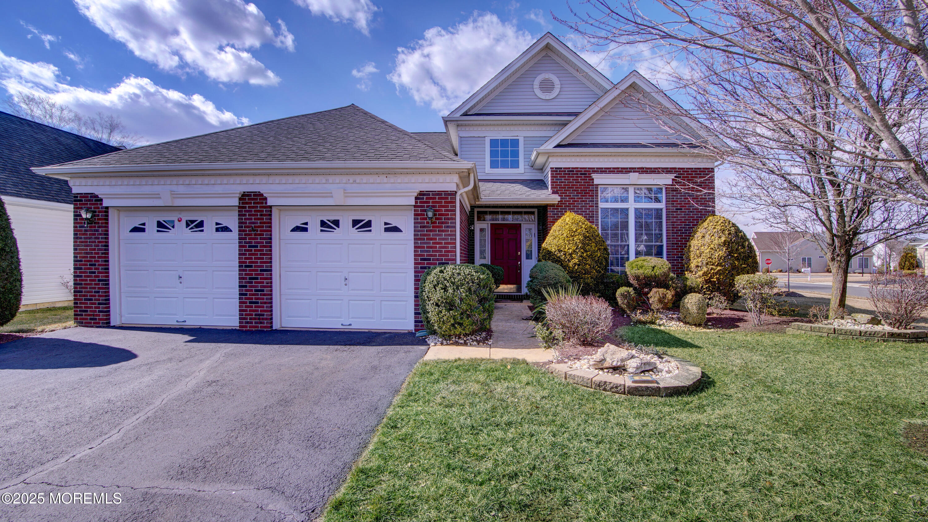 2 Tamarack Road, Monroe Township, New Jersey image 1