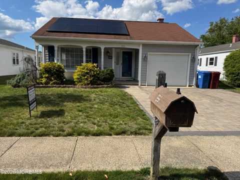 Homes For Sale - 141 Pulaski Boulevard<br/> Toms River, NJ 08757