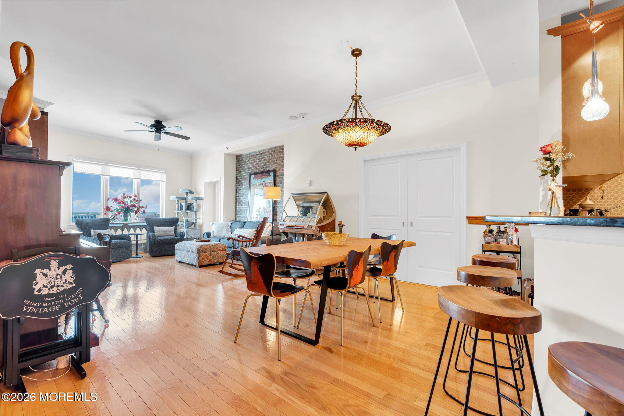 1501 Ocean Avenue N 1809