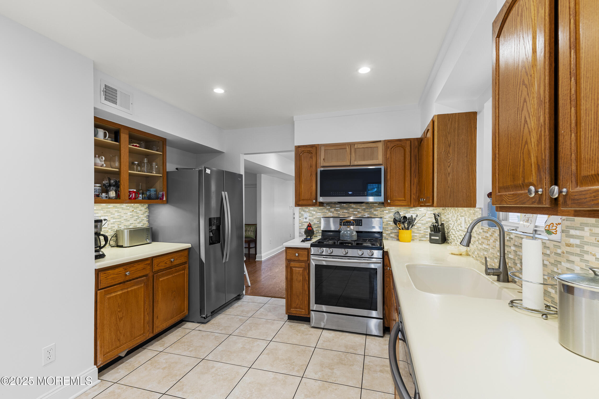 39 Sarah Lane, Howell, New Jersey image 13