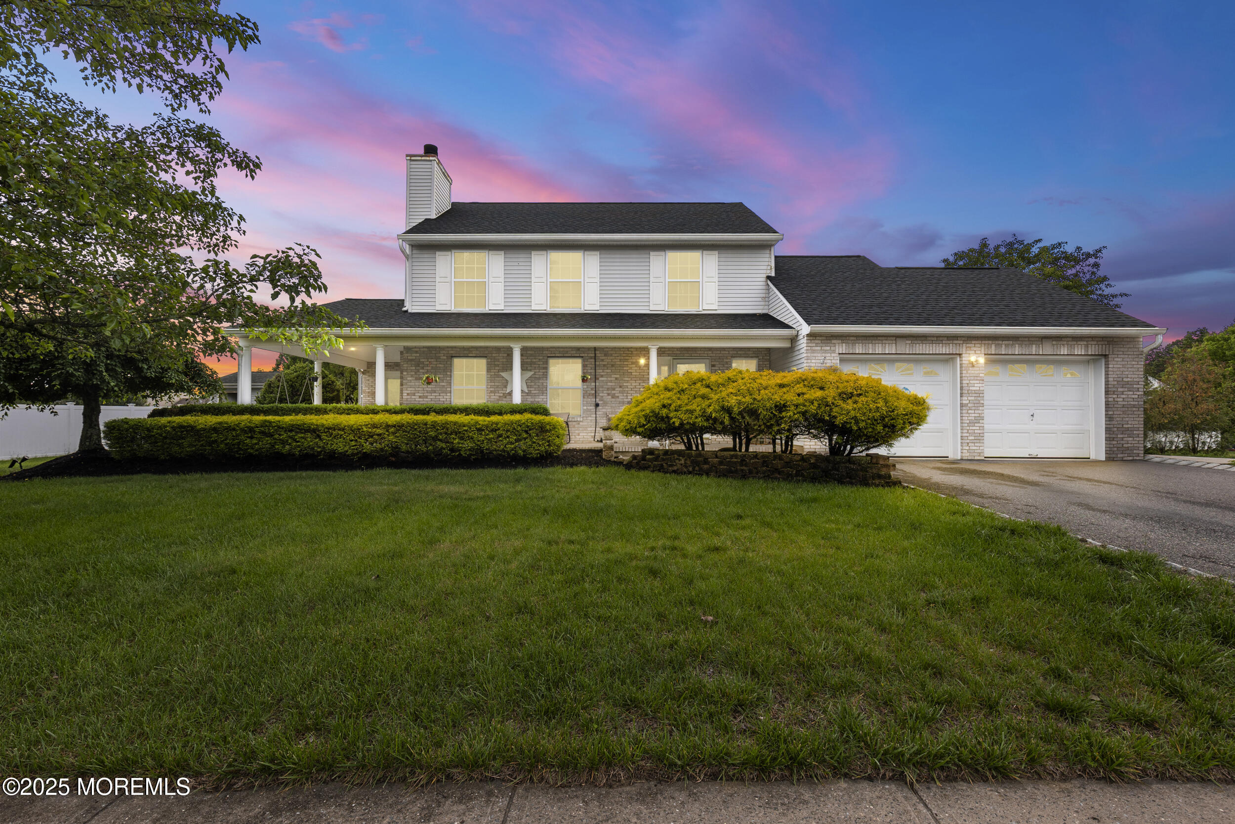 39 Sarah Lane, Howell, New Jersey image 2