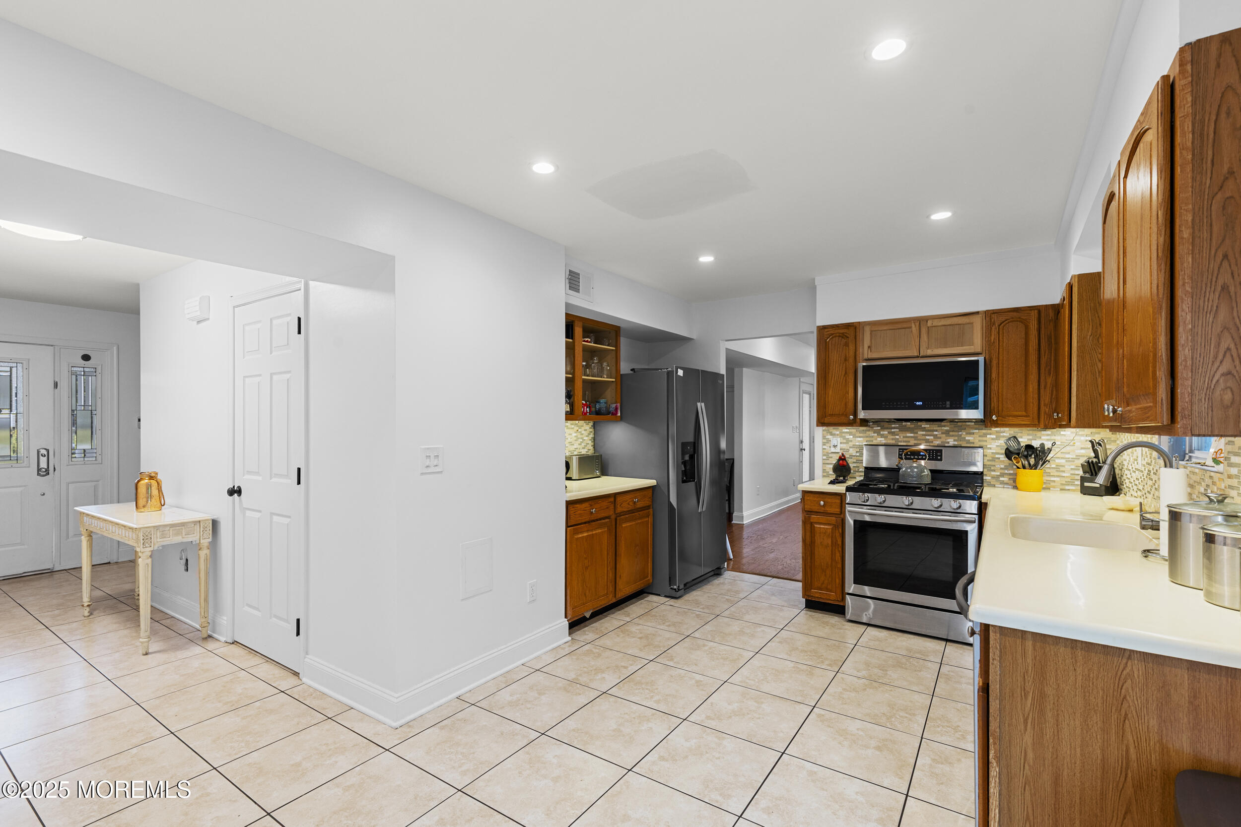 39 Sarah Lane, Howell, New Jersey image 15