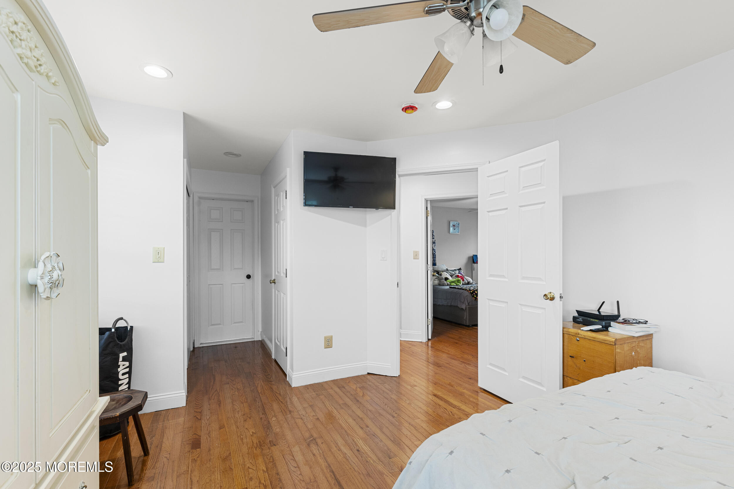 39 Sarah Lane, Howell, New Jersey image 25