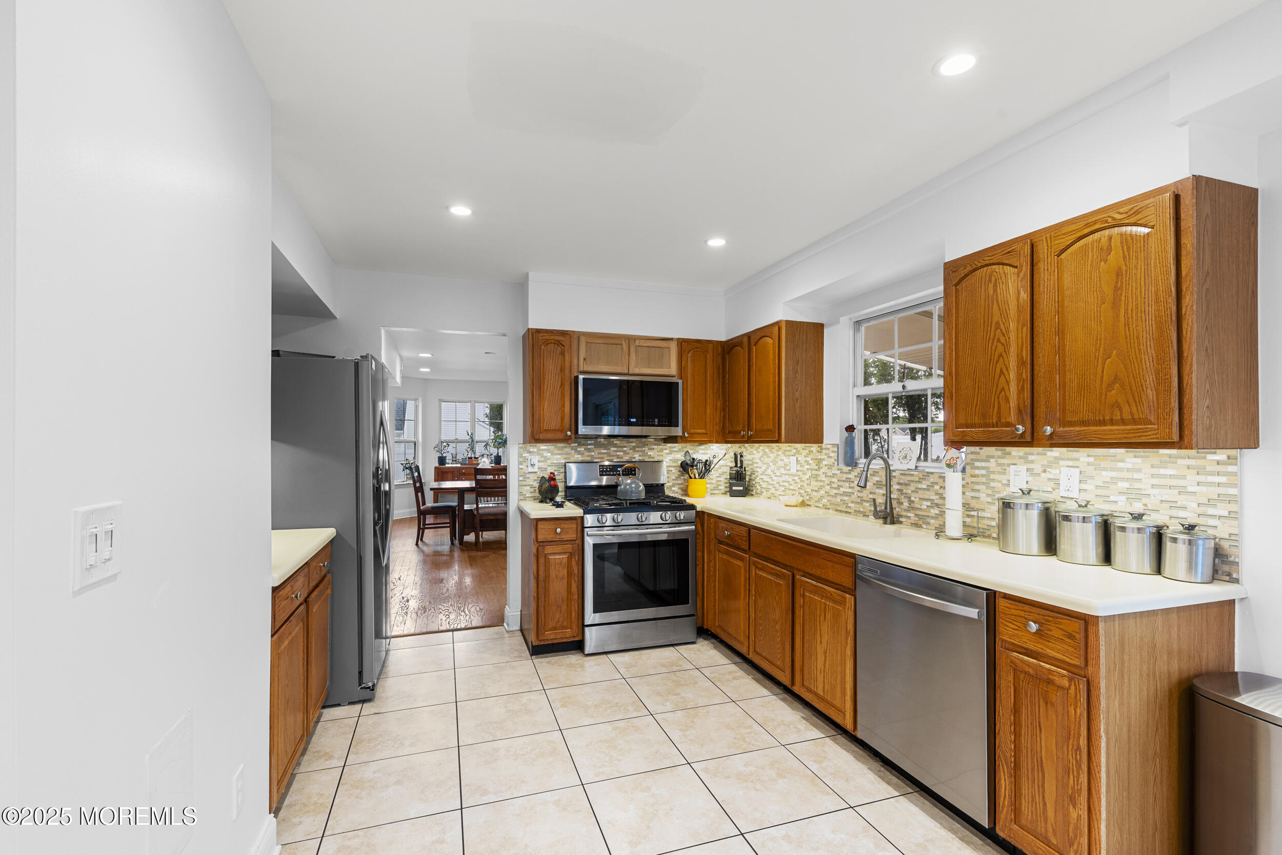 39 Sarah Lane, Howell, New Jersey image 16