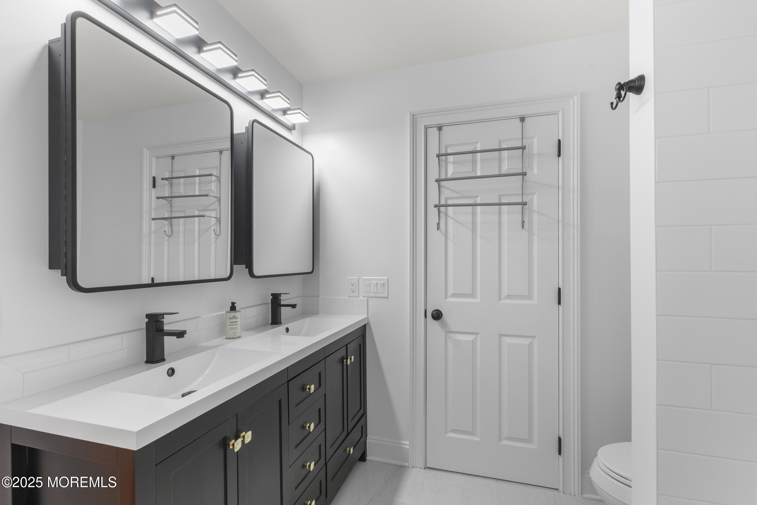39 Sarah Lane, Howell, New Jersey image 21