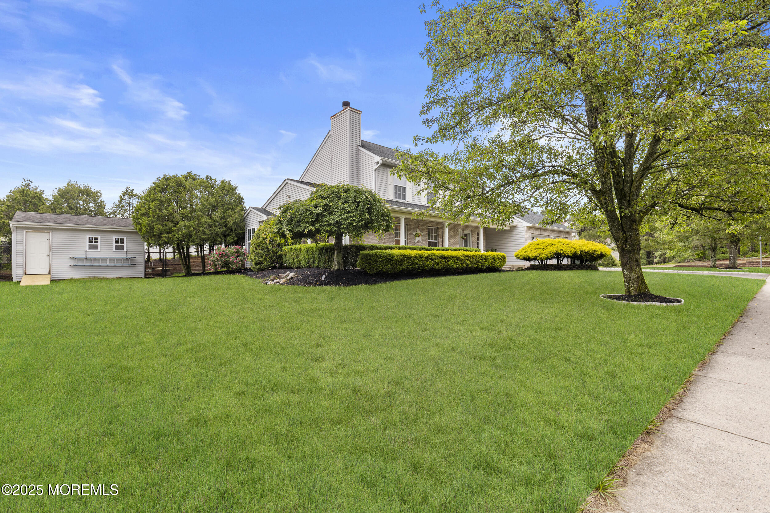 39 Sarah Lane, Howell, New Jersey image 3