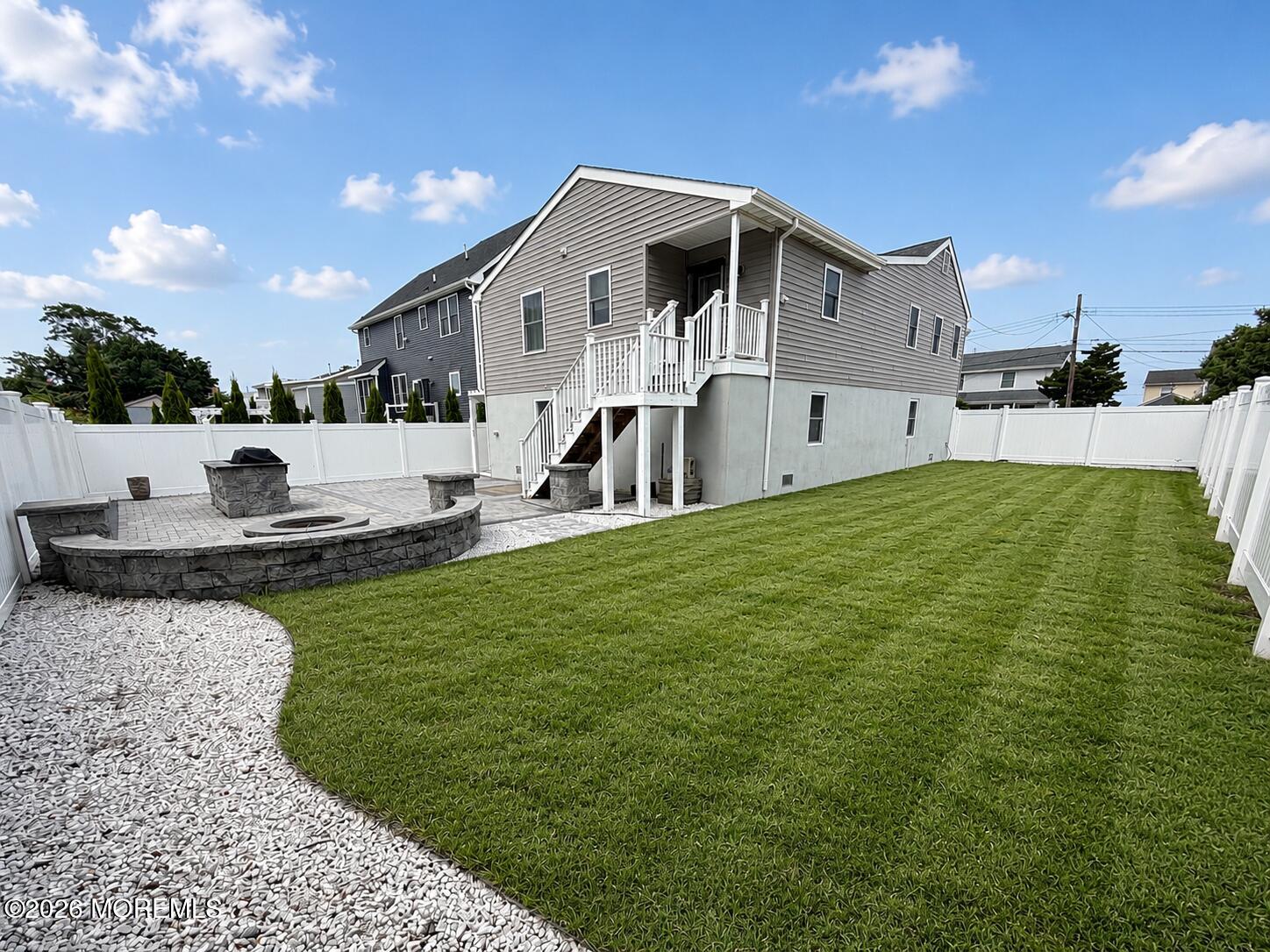 10 Pine Tree Road