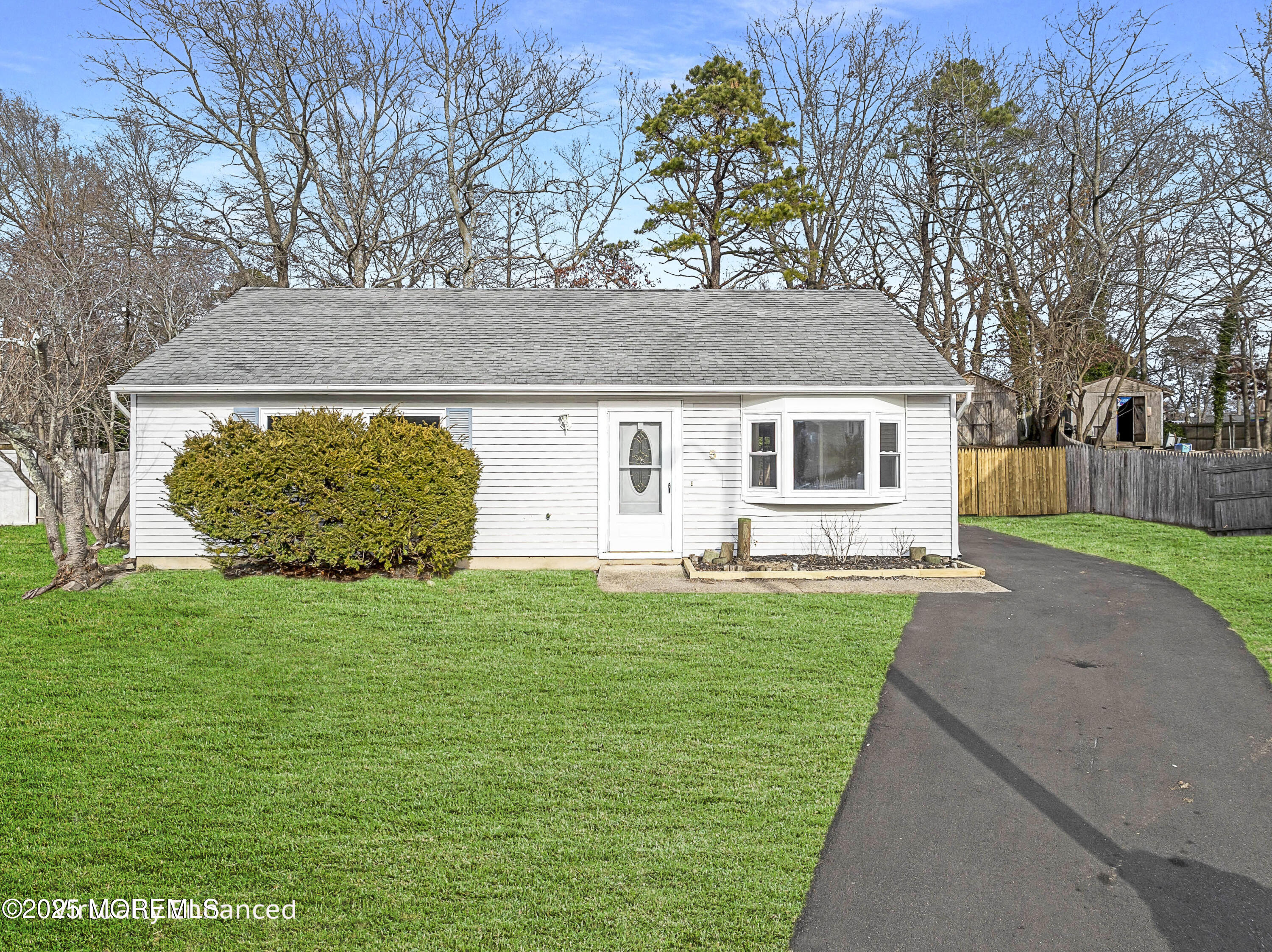 5 W Hull Court, Barnegat, New Jersey image 1