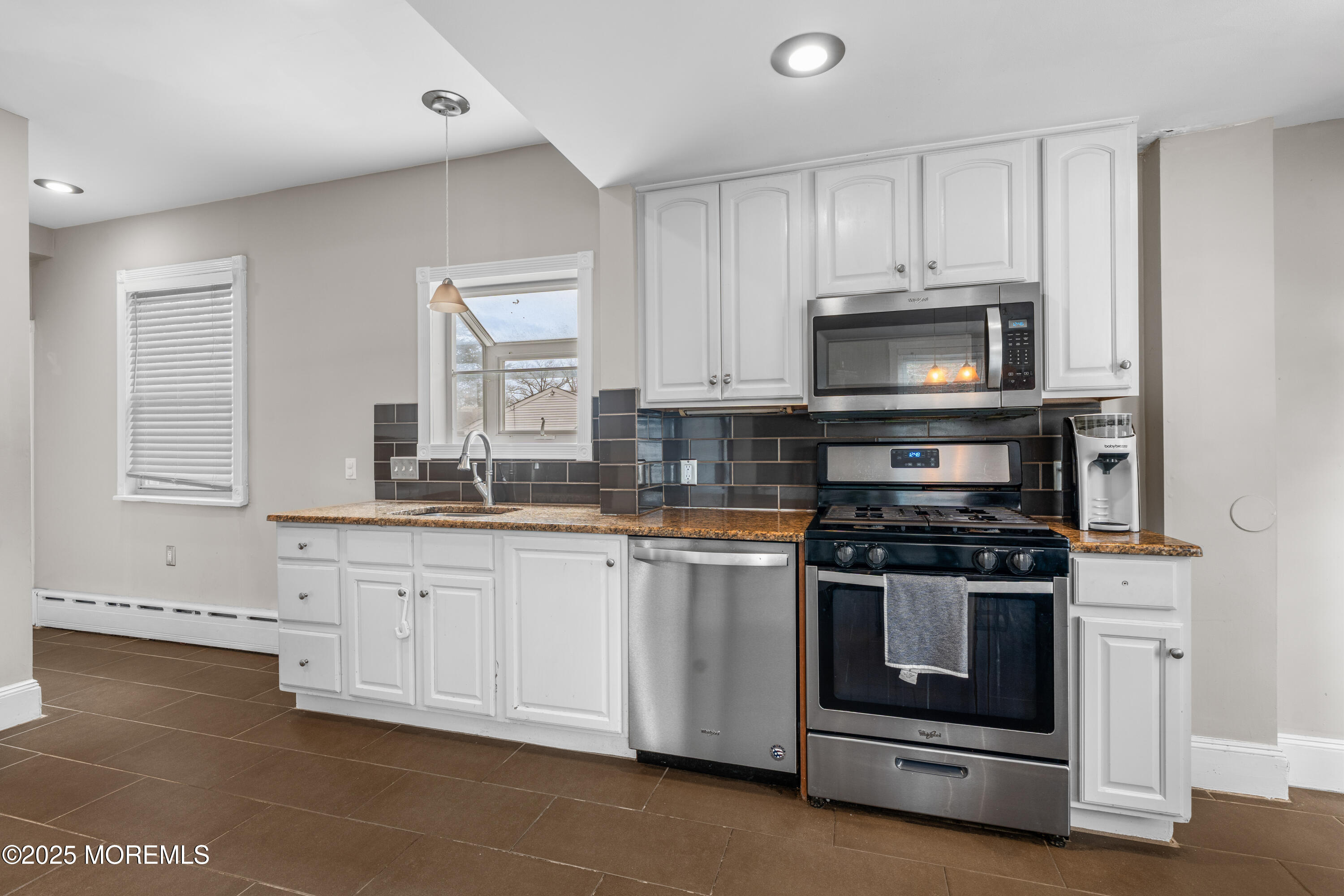496 W Park Avenue, Oakhurst, New Jersey image 12