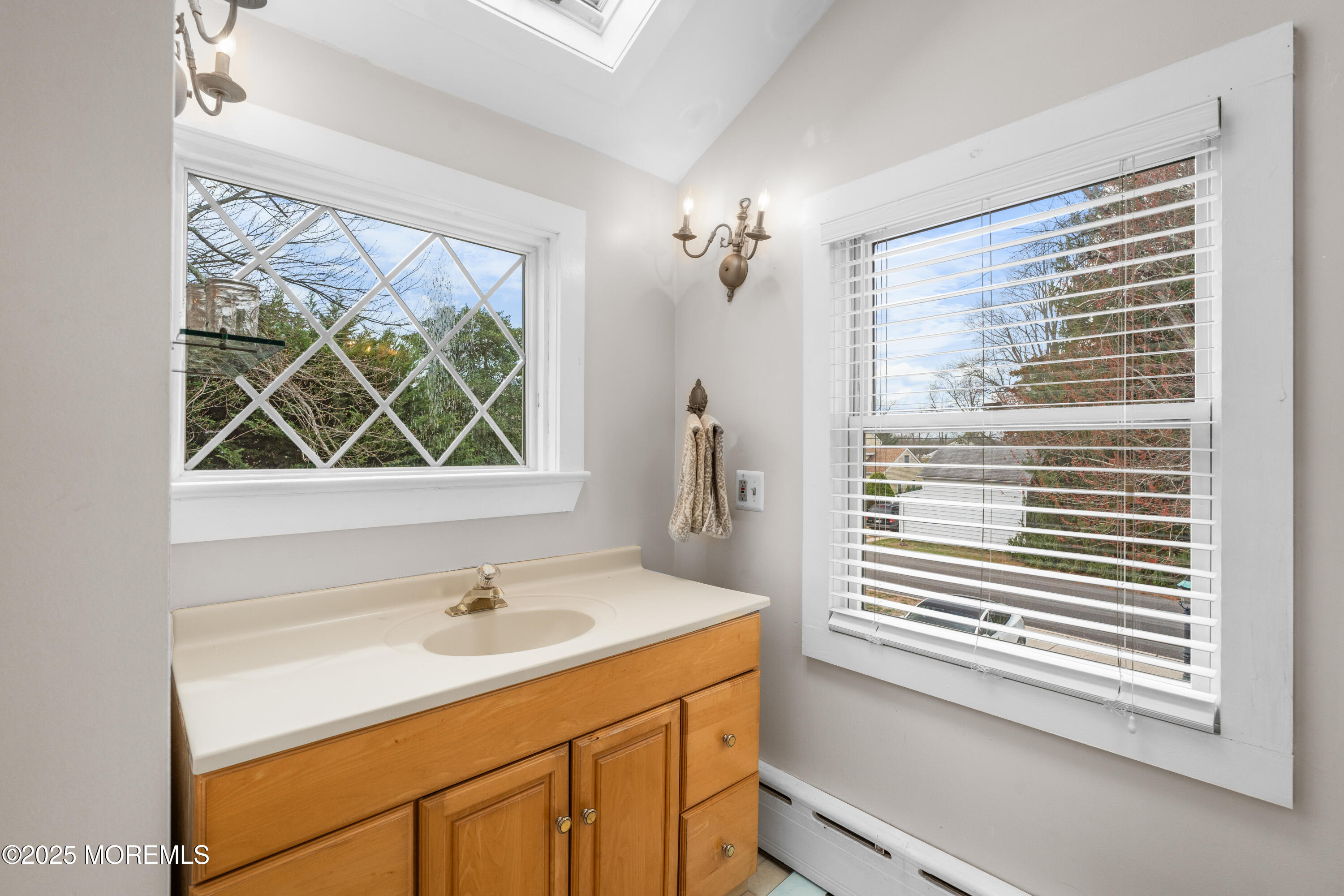 496 W Park Avenue, Oakhurst, New Jersey image 23