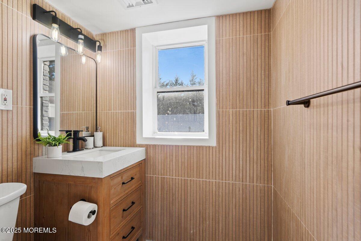 1402 Monmouth Boulevard, Wall, New Jersey image 9
