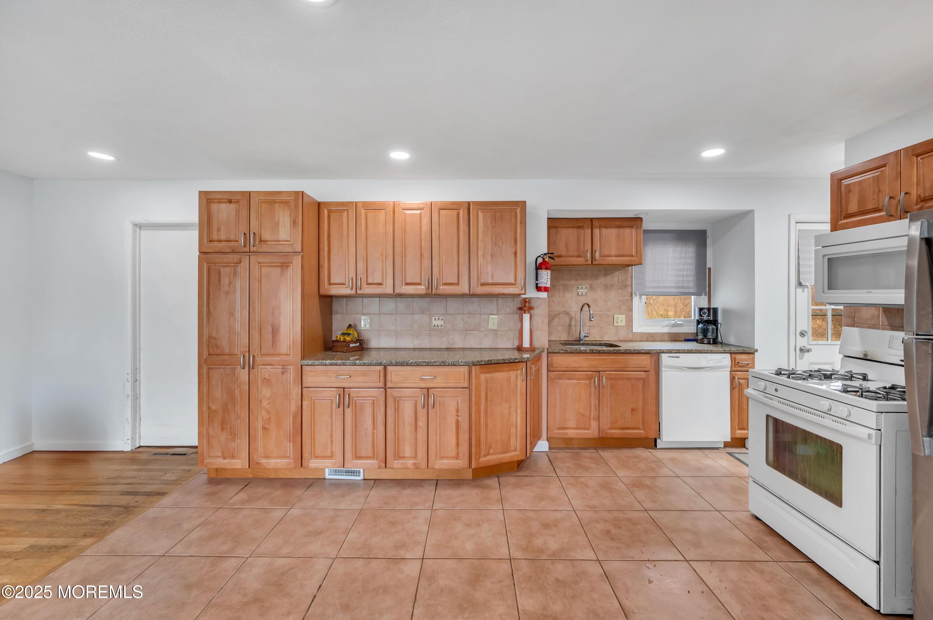 1272 Aldrich Road, Jackson, New Jersey image 13