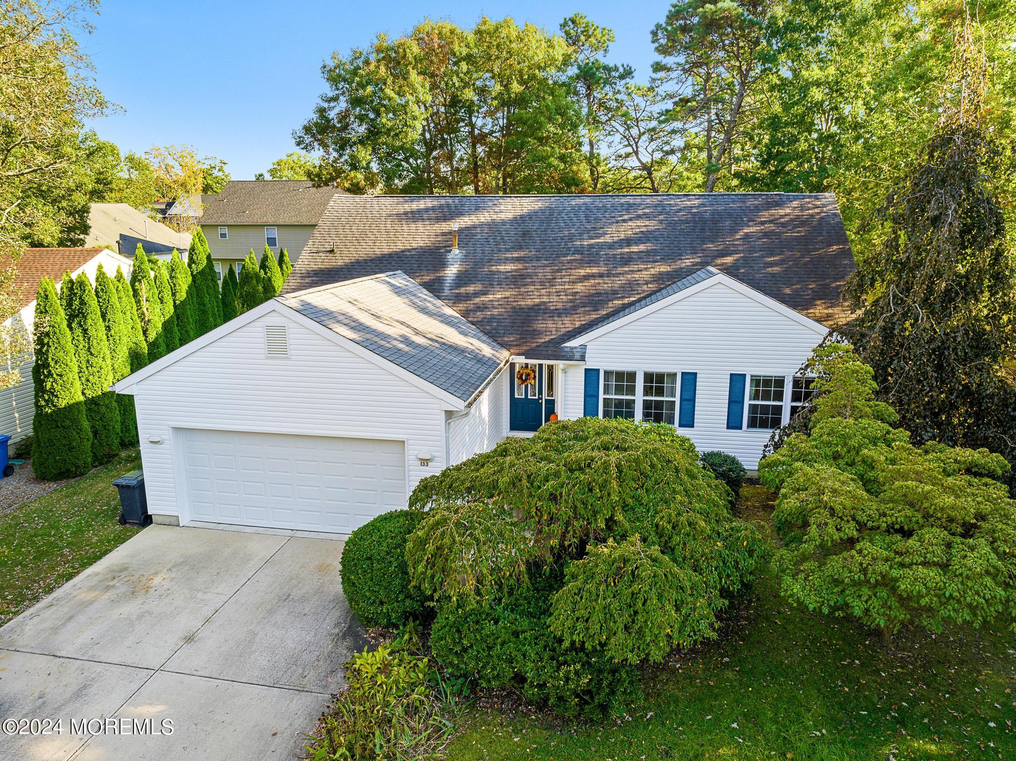 133 Wave Road, Manahawkin, New Jersey image 1