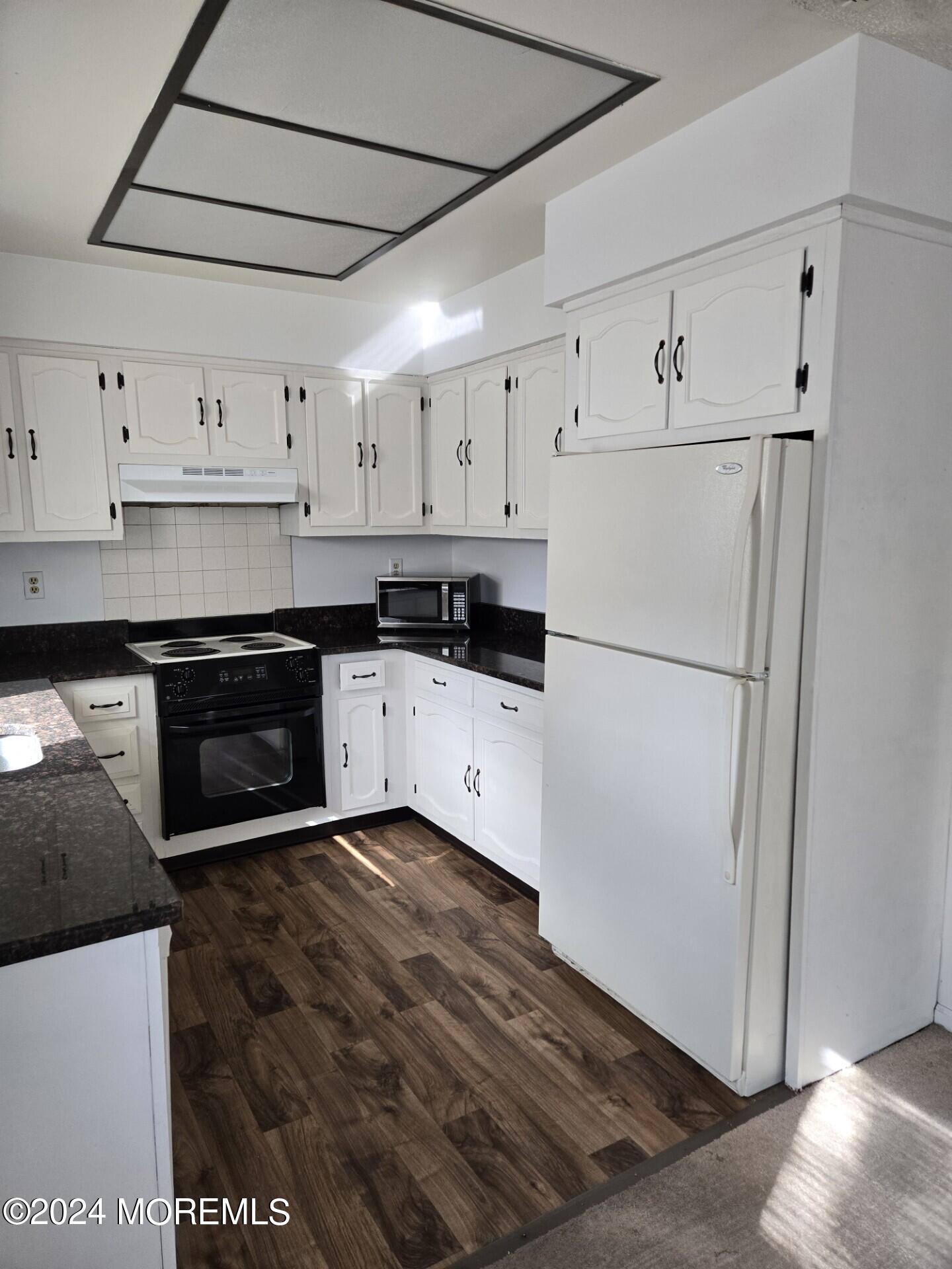 435-O Newport Way, Monroe Township, New Jersey image 6