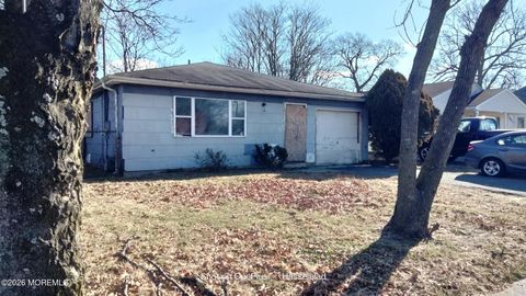 137 Dr Martin Luther King Drive lakewood Lakewood NJ 08701