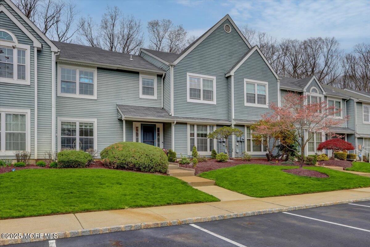 201 Ashwood Court, Howell, New Jersey image 3