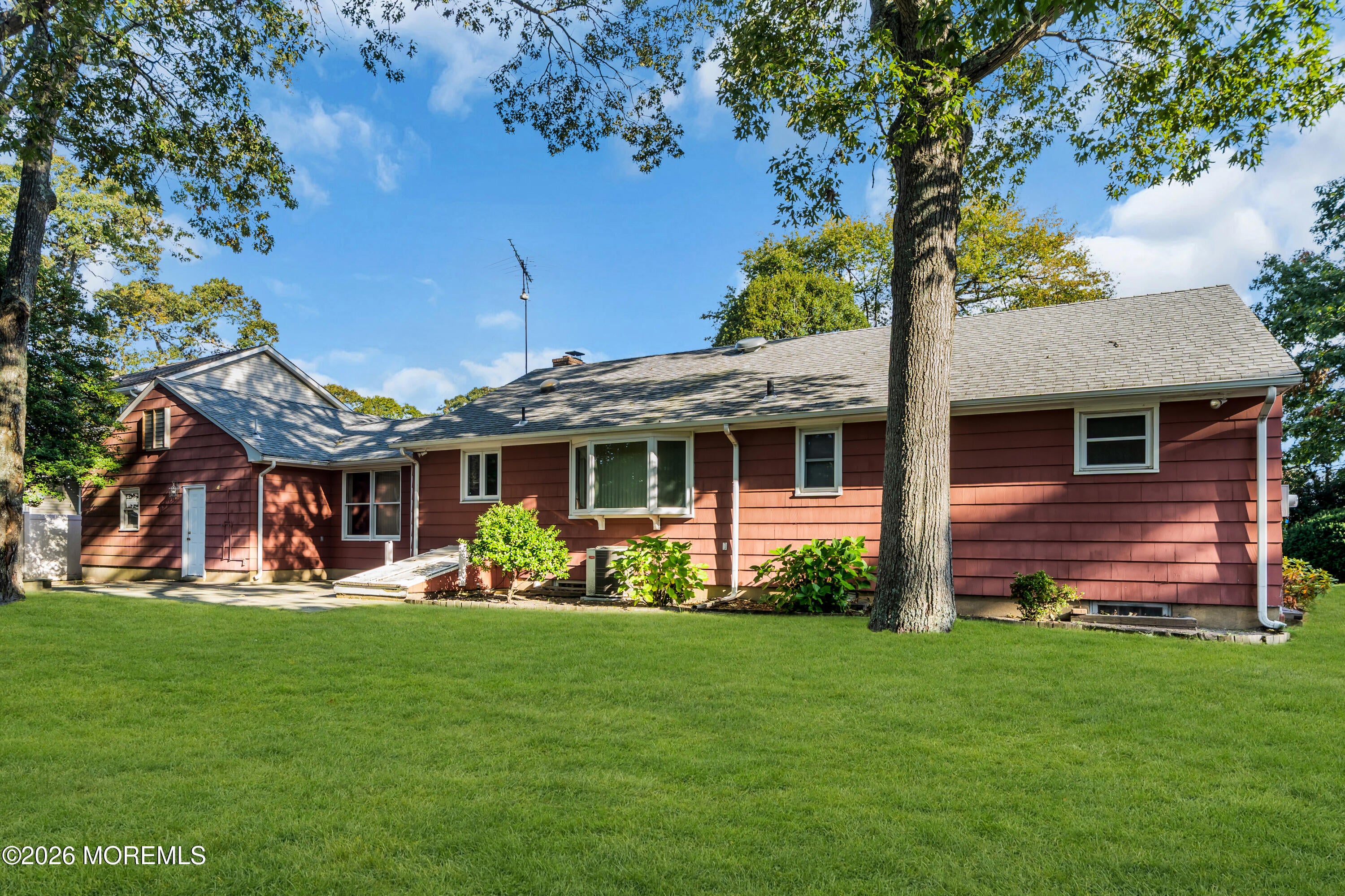 2110 Kilkare Parkway
