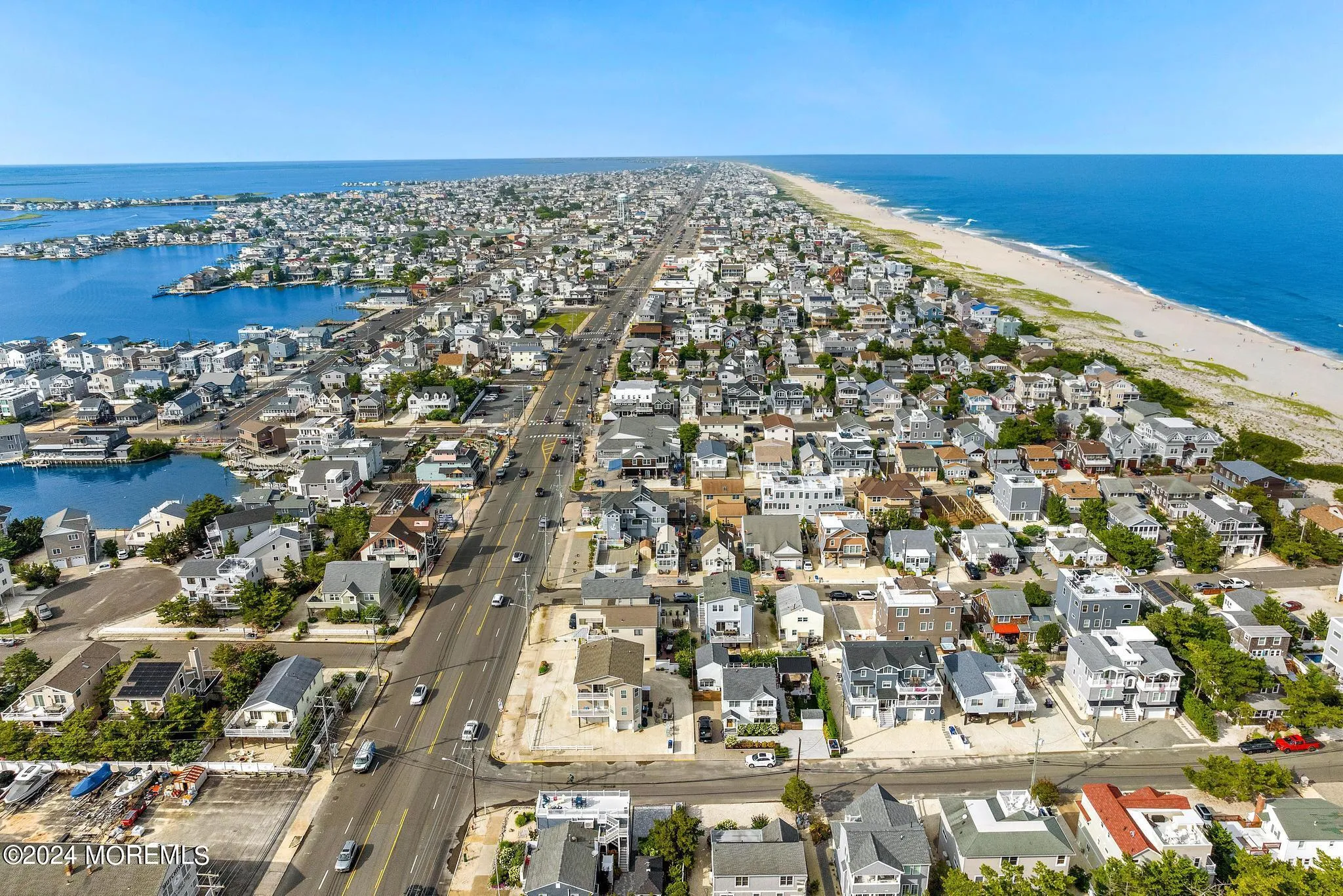 Ship Bottom, New Jersey 08008, United States, 3 Bedrooms Bedrooms, ,2 BathroomsBathrooms,Residential,Active,87587