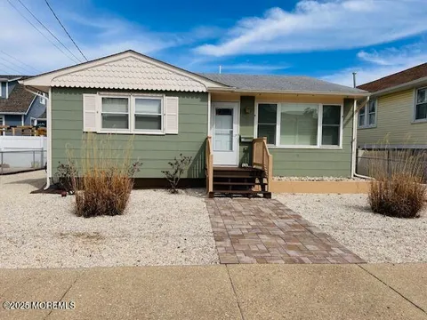 MLS: 22508126