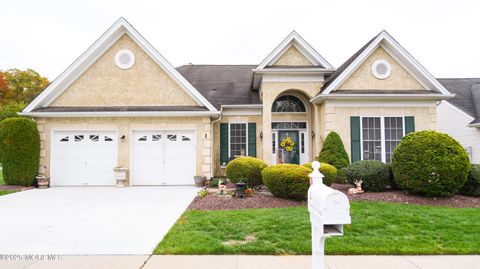 Photo of 1 Belmont Court, Freehold, NJ 07728 (MLS # 22534408)