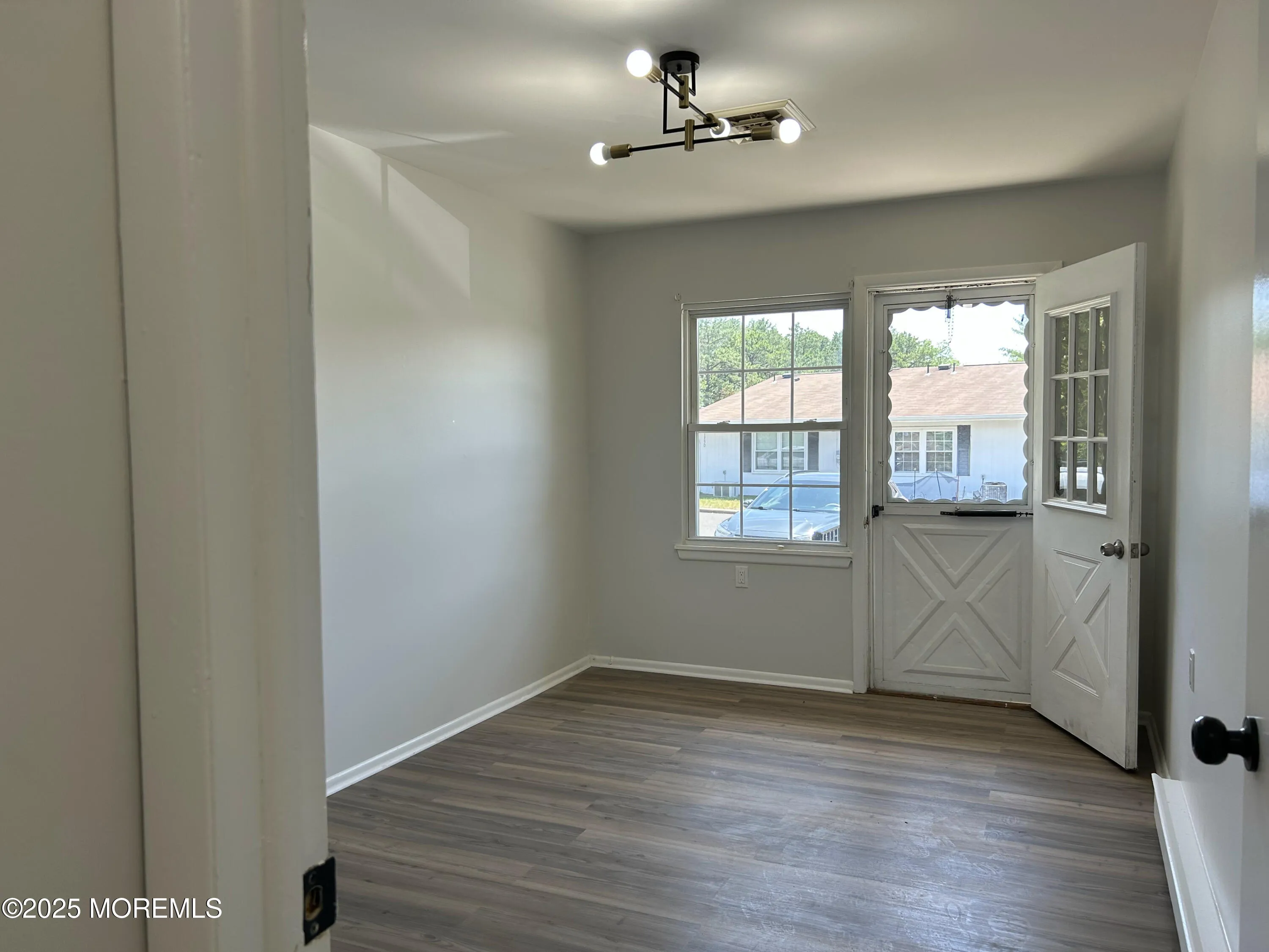 Lakewood, New Jersey 08701, United States, 2 Bedrooms Bedrooms, ,1 BathroomBathrooms,Residential,Active,156620