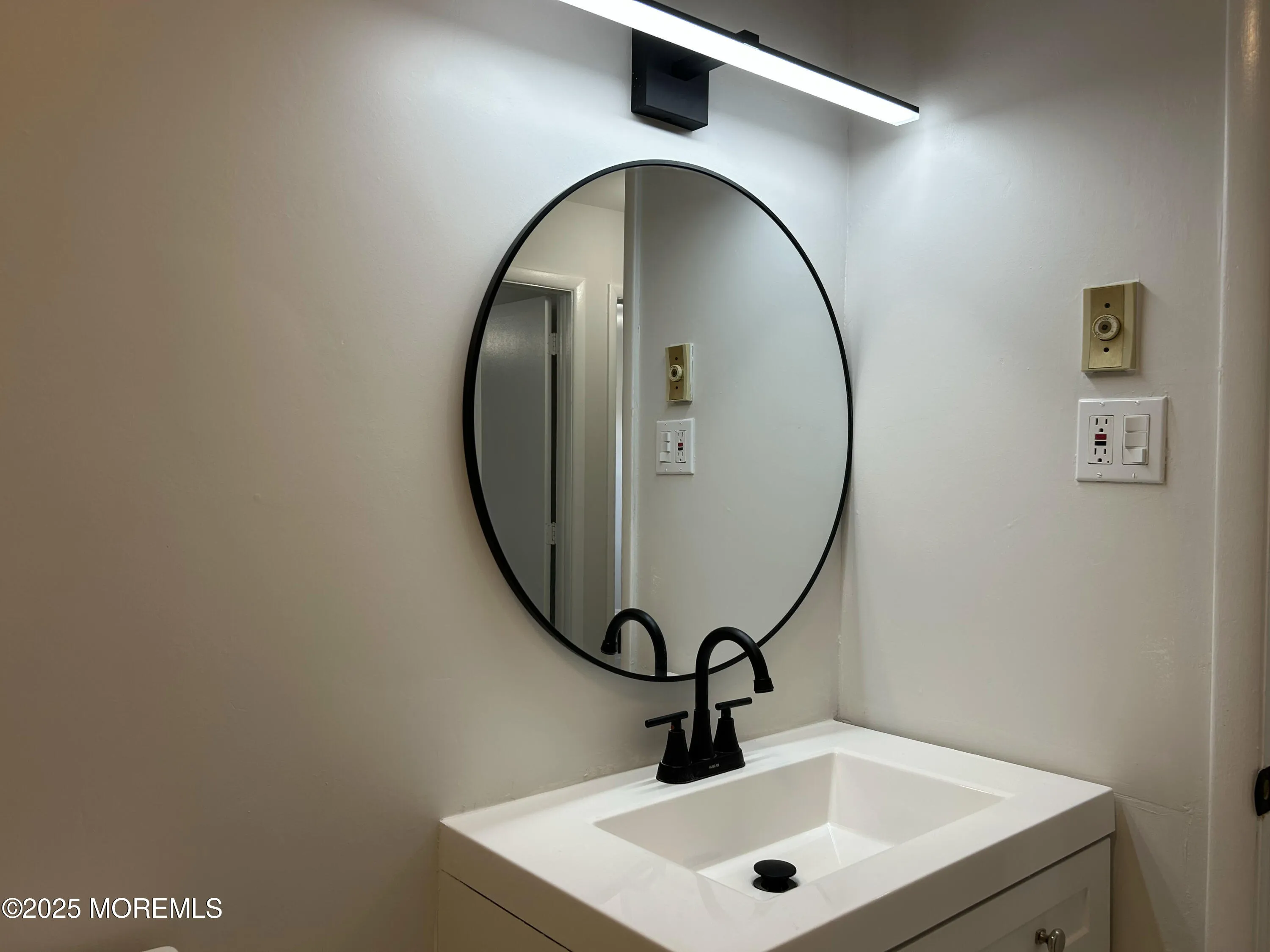 Lakewood, New Jersey 08701, United States, 2 Bedrooms Bedrooms, ,1 BathroomBathrooms,Residential,Active,156620