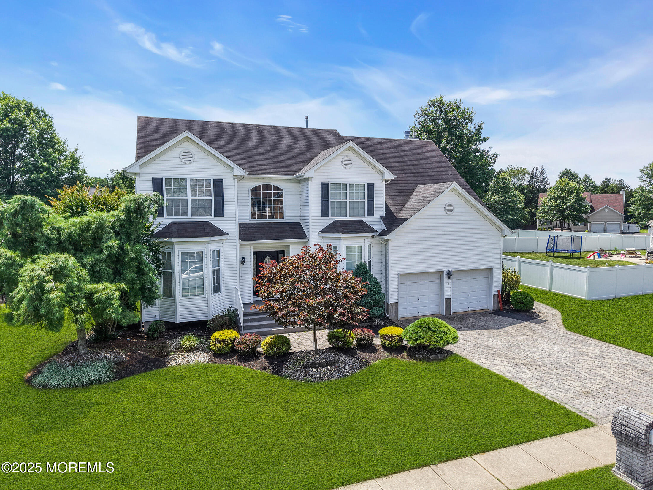 8 Cabin Brook Crescent Crest