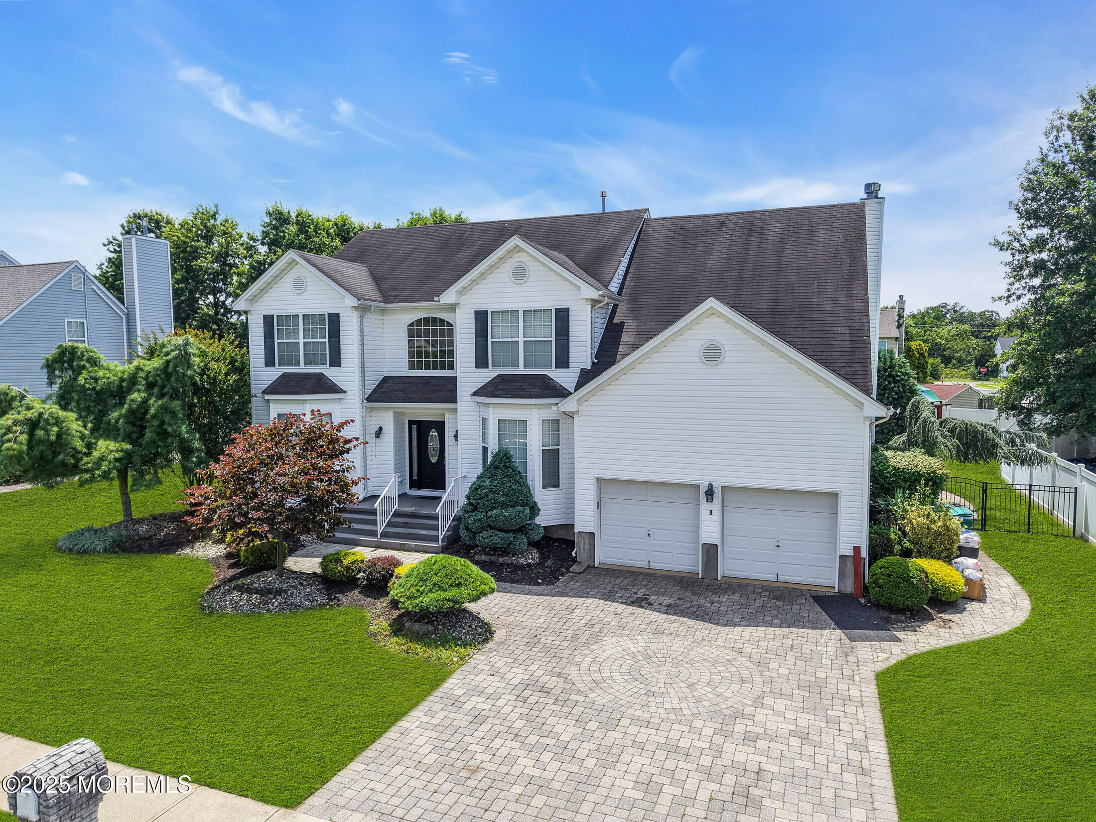 8 Cabin Brook Crescent Crest