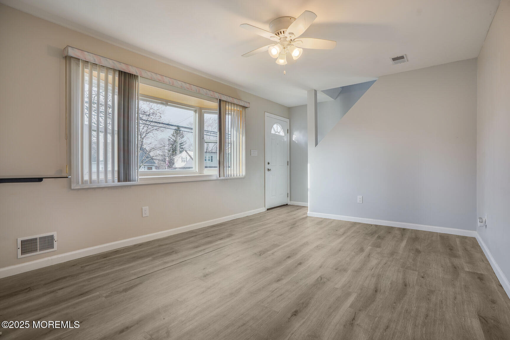 48 Pinetree Drive, Parlin, New Jersey image 17