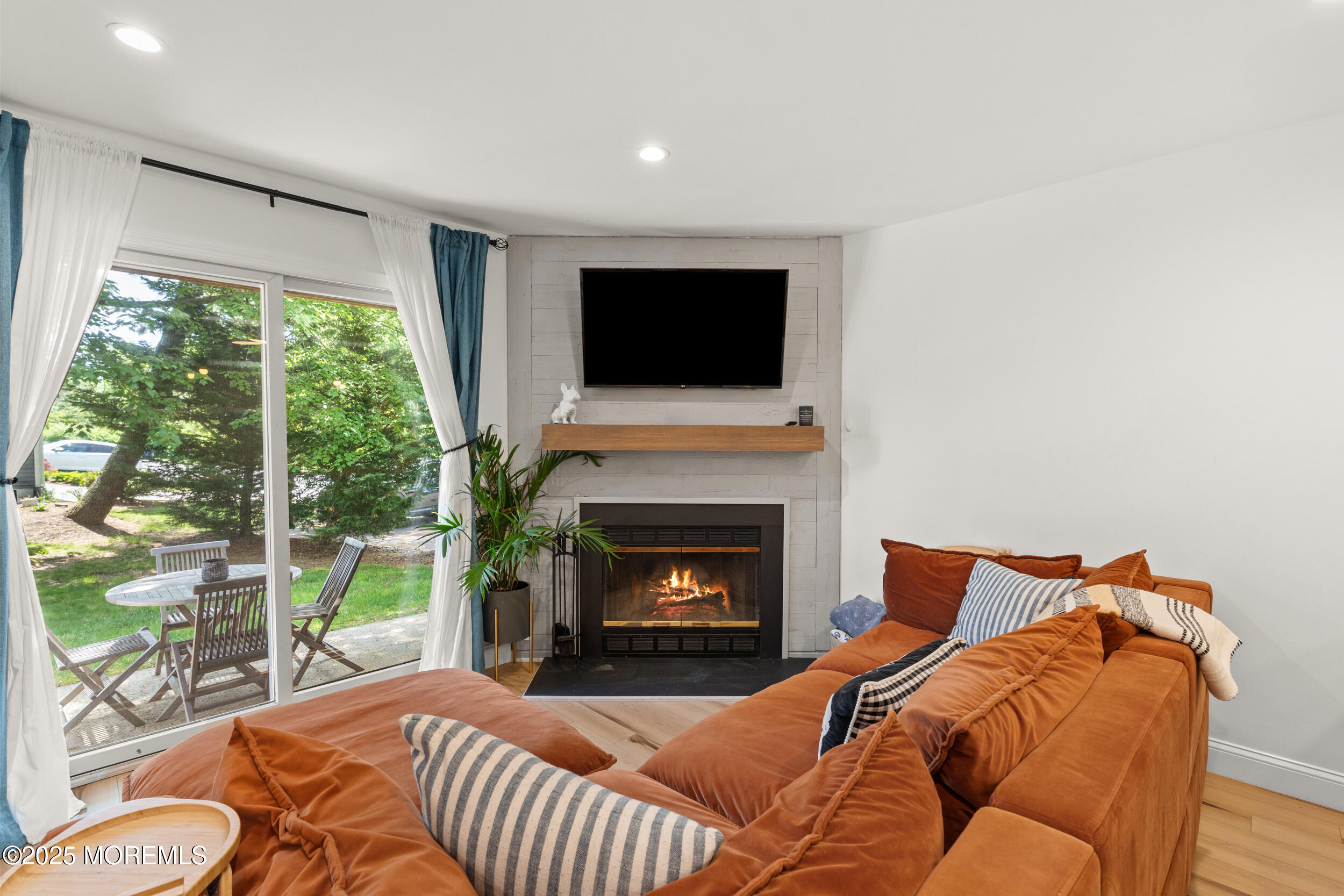 24 Shore Drive, Long Branch, New Jersey image 18