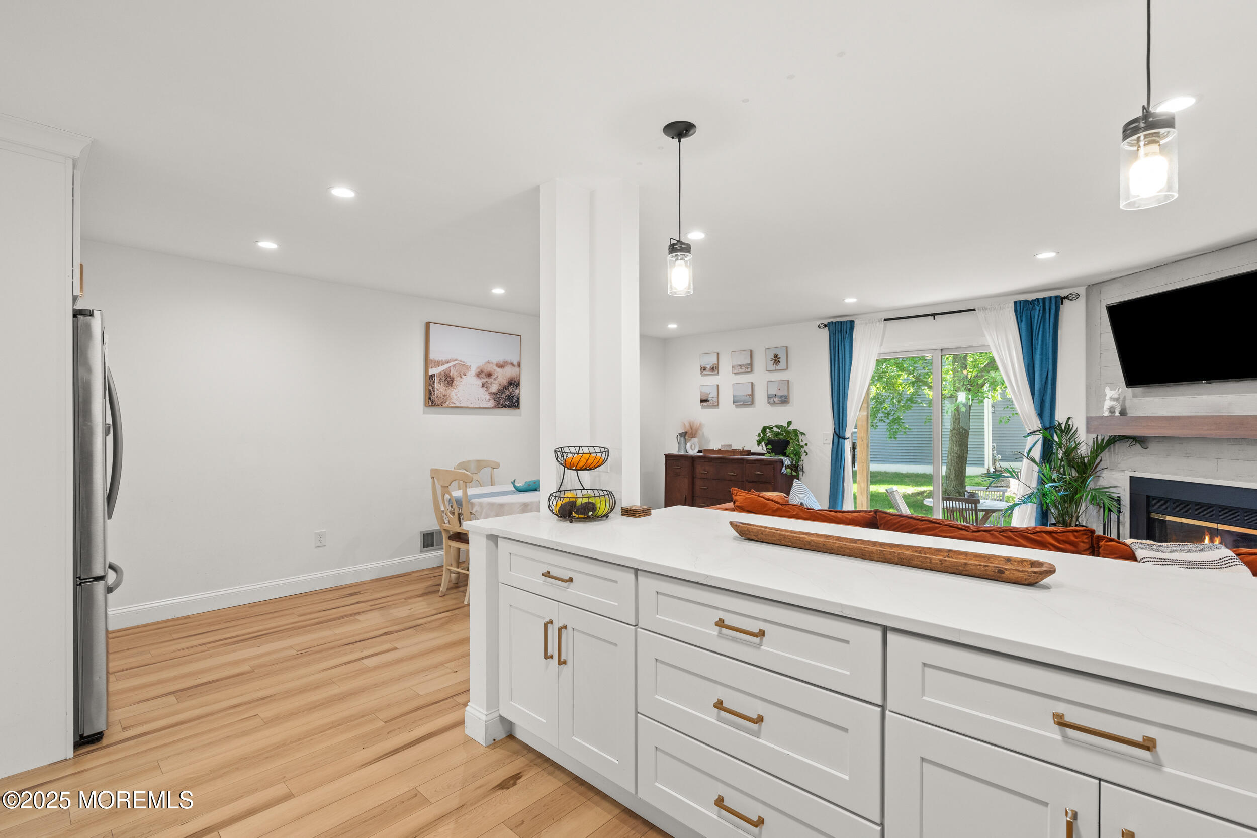 24 Shore Drive, Long Branch, New Jersey image 11