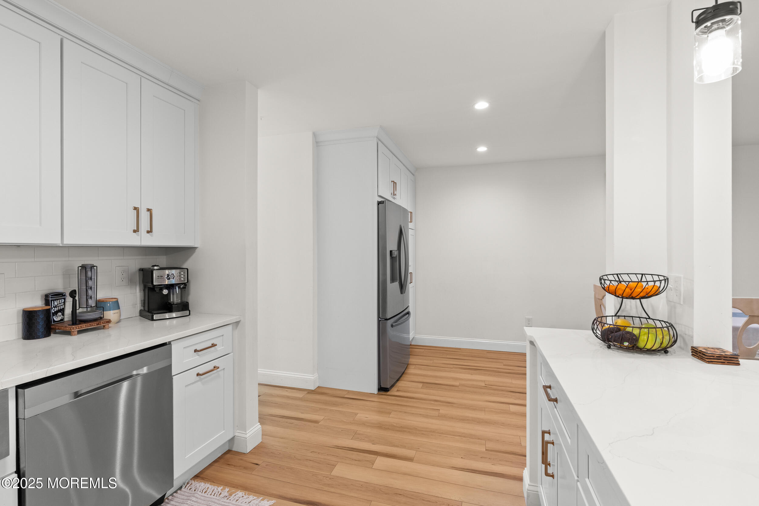 24 Shore Drive, Long Branch, New Jersey image 12