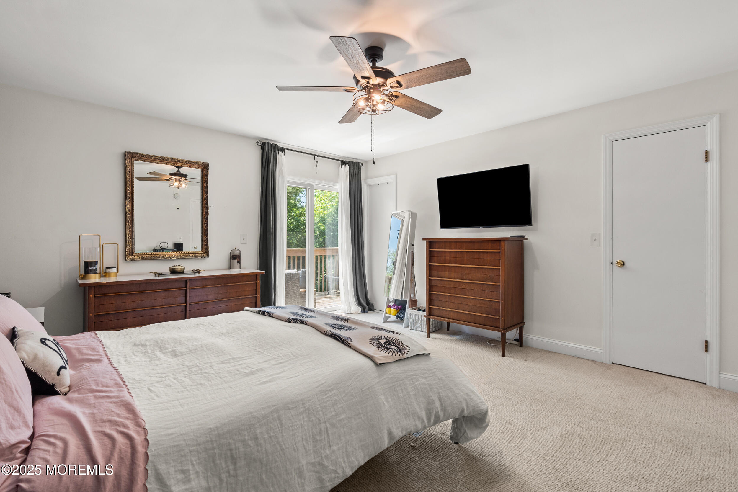 24 Shore Drive, Long Branch, New Jersey image 24