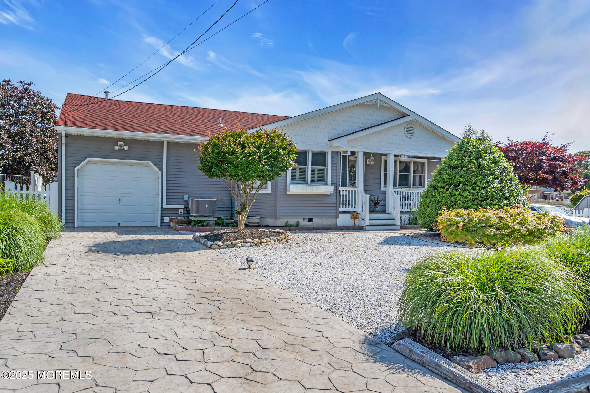 421 Laurel Boulevard, Lanoka Harbor, New Jersey image 1
