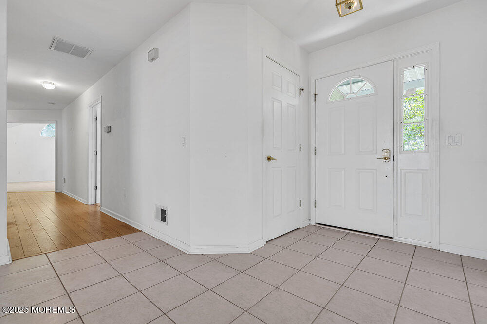 3167 Wood Spring Lane, Toms River, New Jersey image 13