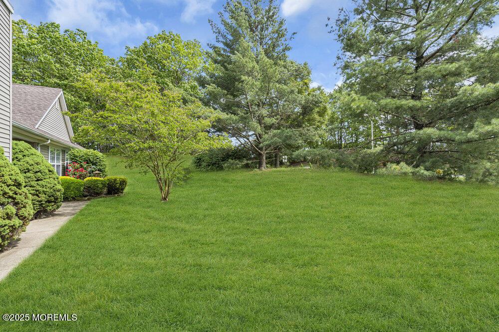 3167 Wood Spring Lane, Toms River, New Jersey image 4