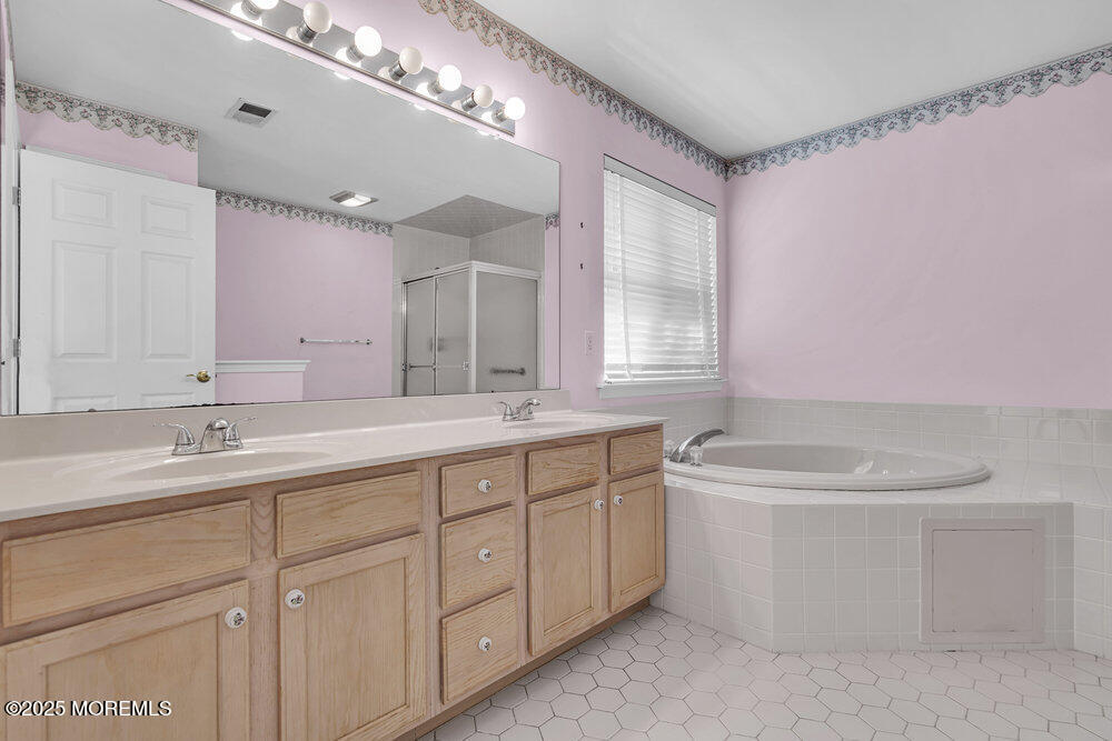 3167 Wood Spring Lane, Toms River, New Jersey image 30
