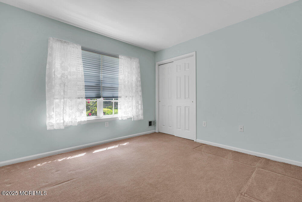 3167 Wood Spring Lane, Toms River, New Jersey image 26
